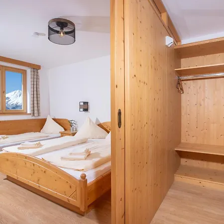 Alpenrelax Krepperhutte Guest house 3*
